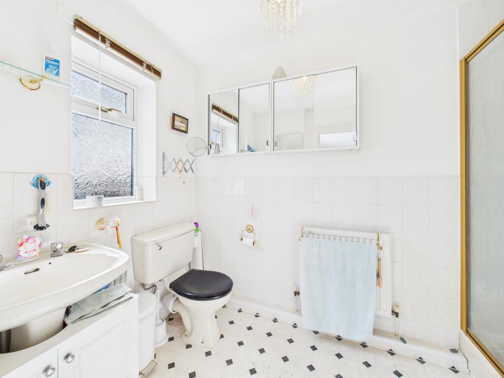 En-Suite Shower Room