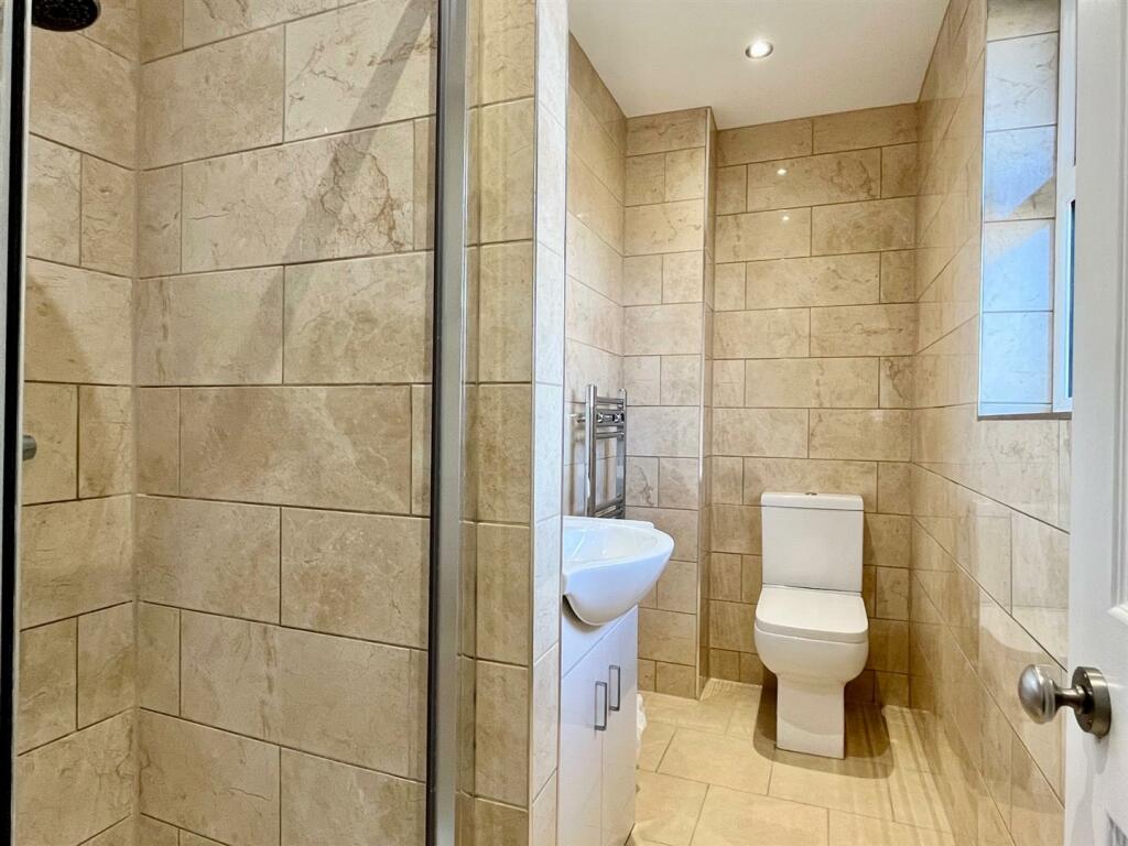 Ensuite