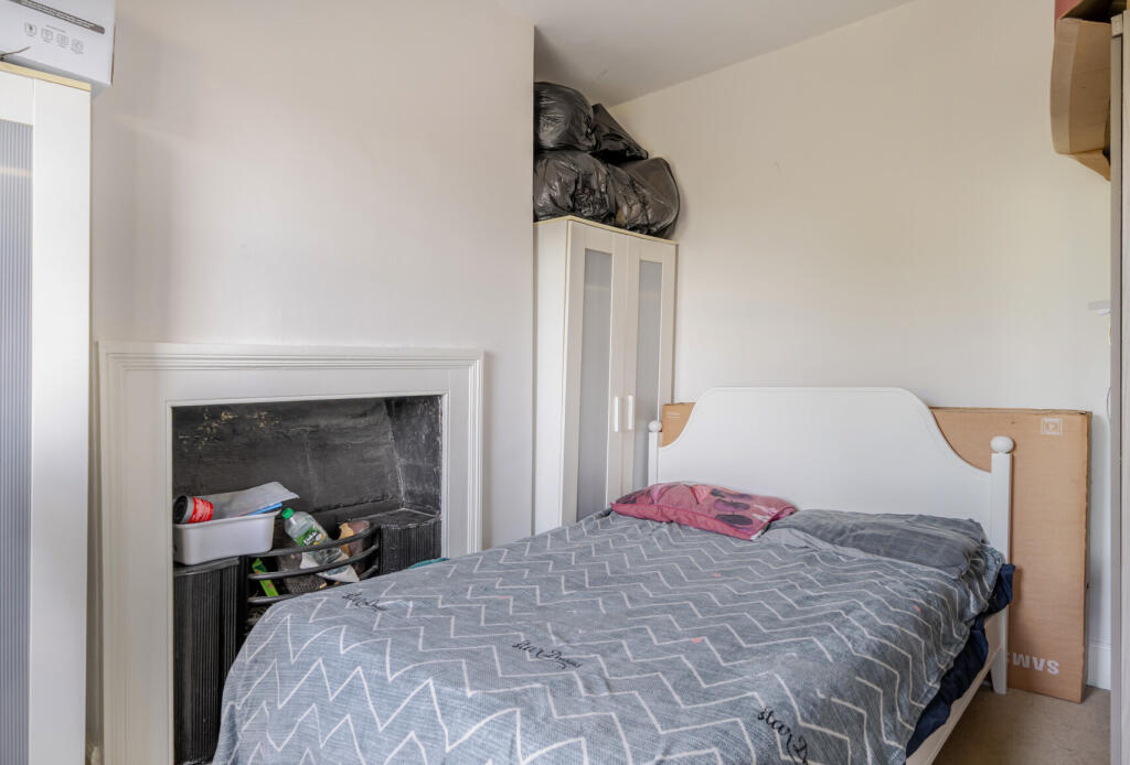 1353344-6-68cd580...