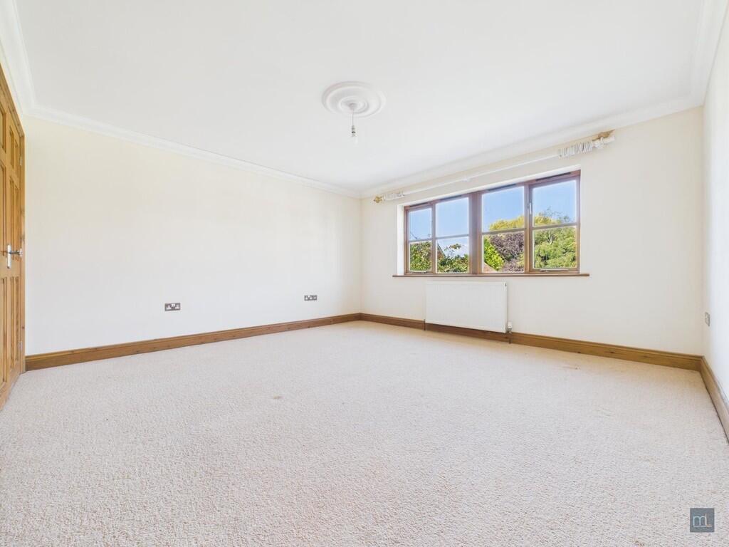 PHOTO-2025-08-13-...