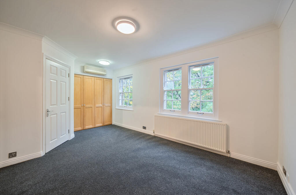 1373570-11-6907cc...