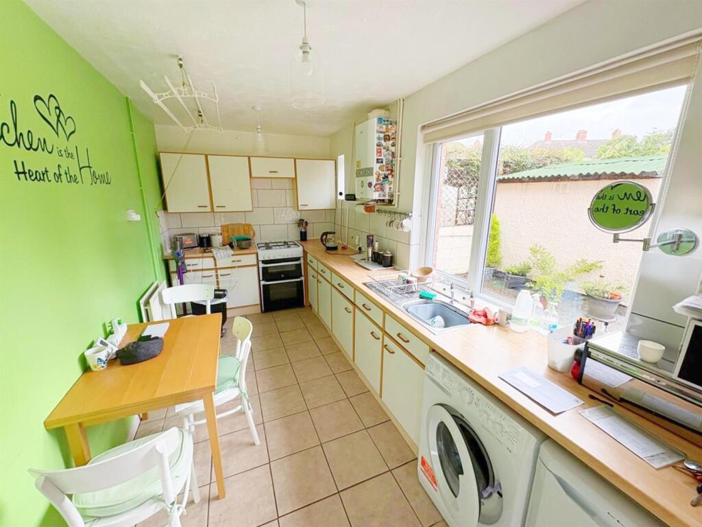 Kitchen_Breakfast room (1).jpg