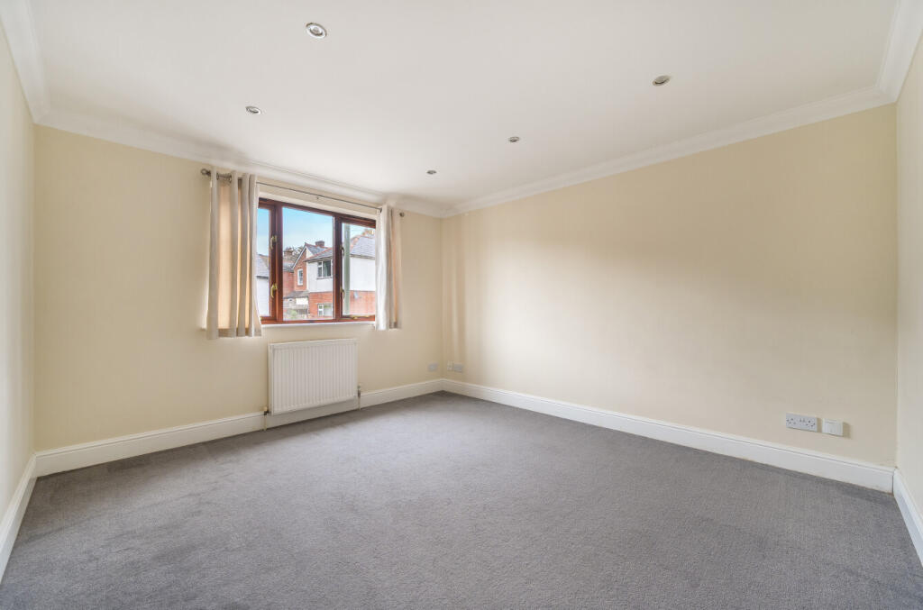 1364957-9-68e658d...