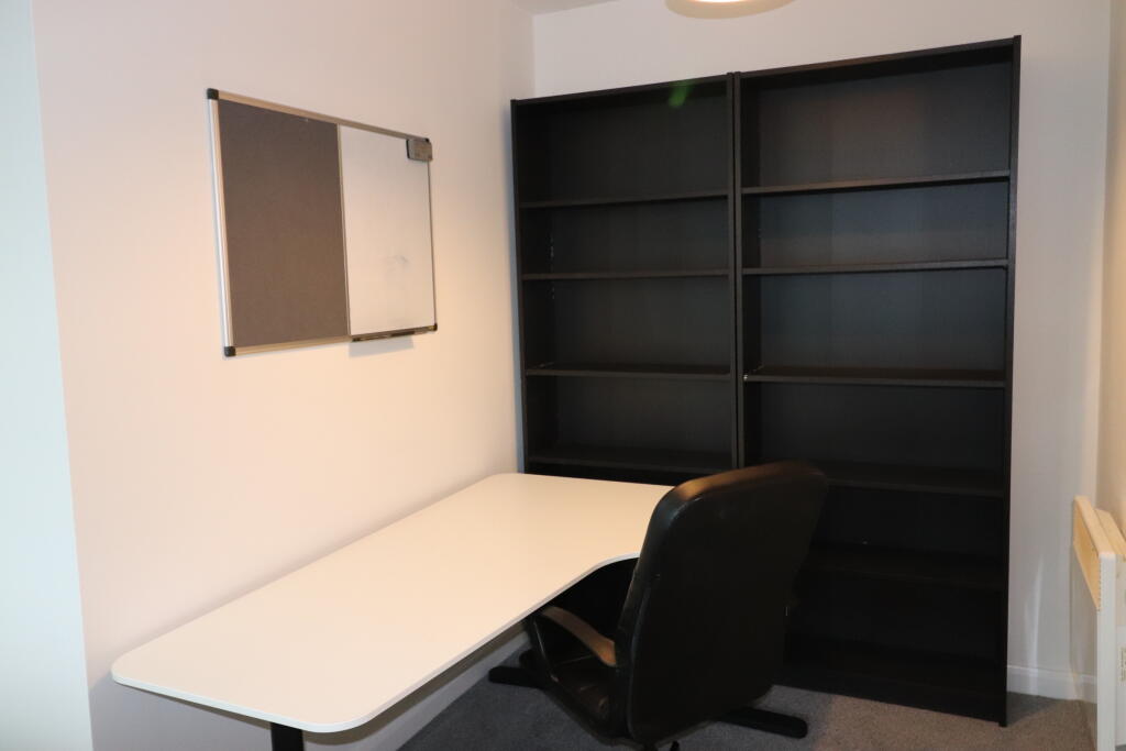 Photo 12