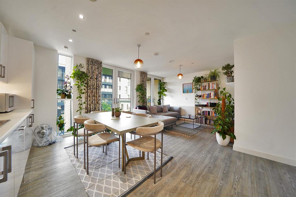 Flat 14, Printworks Apartments - 2Y6BaOh9CTHJsSS4k