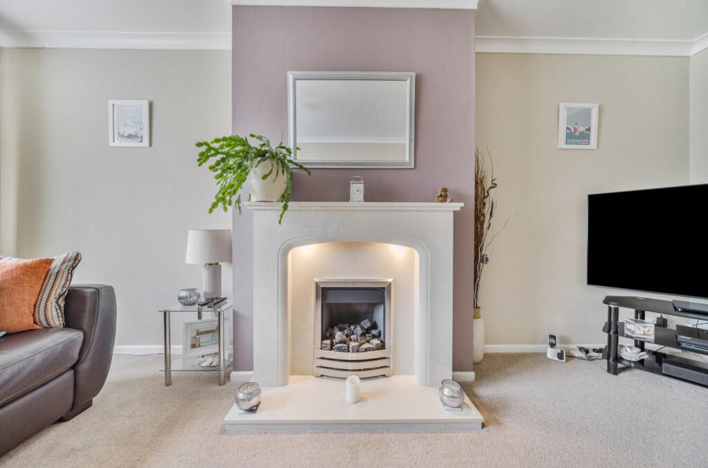 1313764-10-685aad...