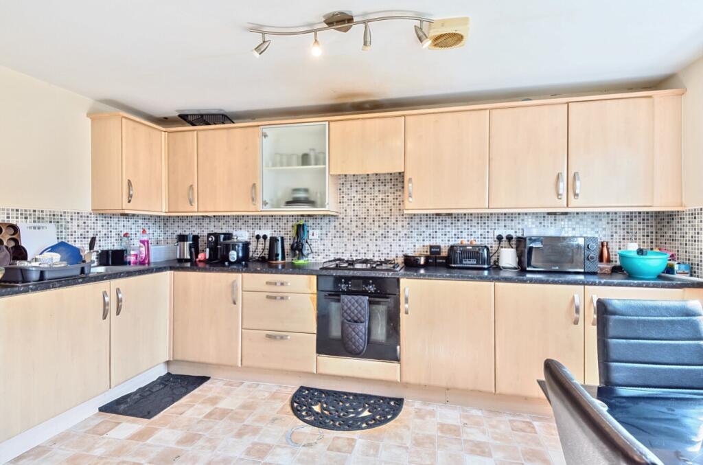 1294265-14-682c2a029bac4-ARW-1