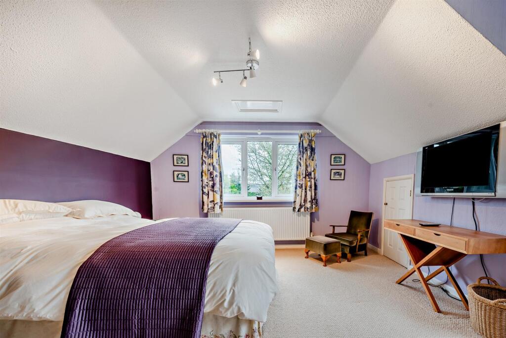 8574892-interior18-800.jpg