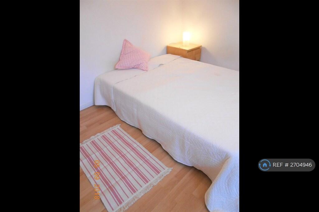 Double Bedroom 2