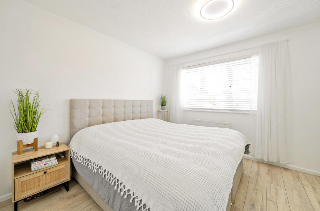 1319768-14-686b92...