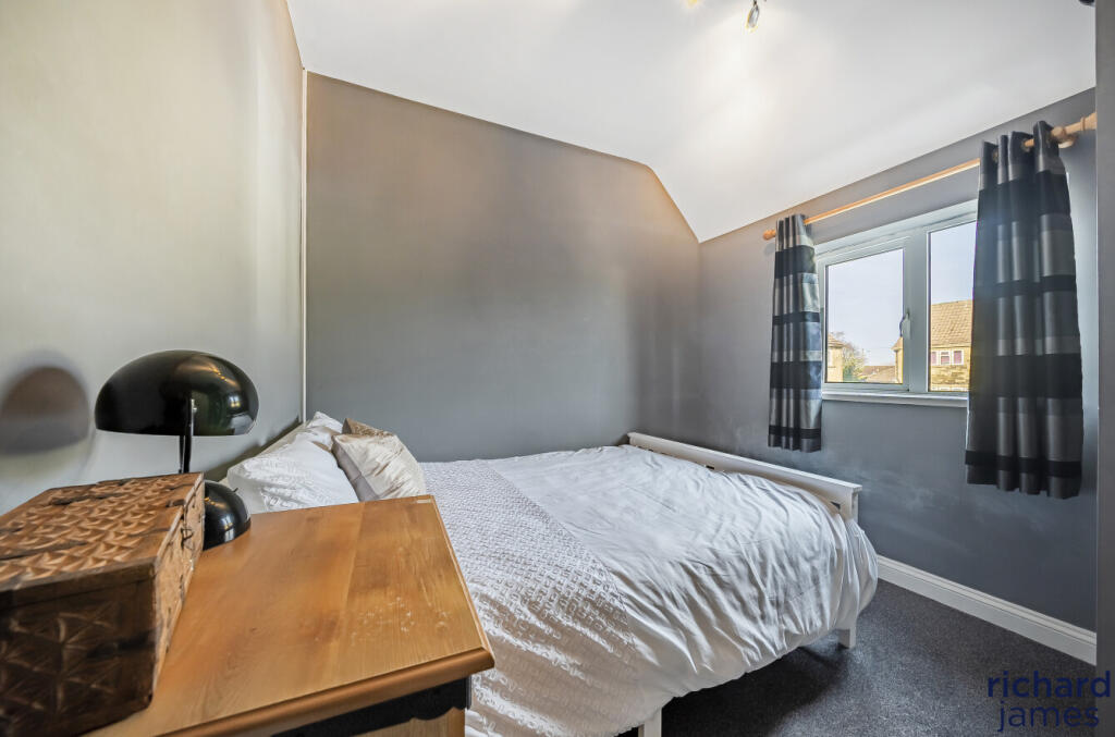 29a5ddb3104849459f25d3327e4fe208