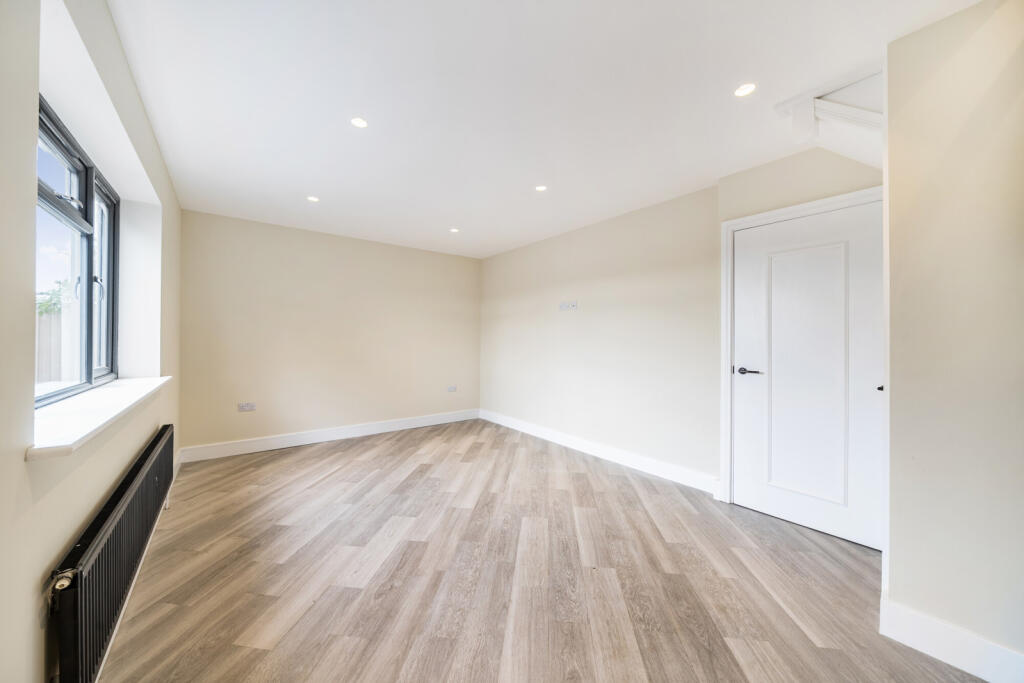 1347178-10-68b72e...