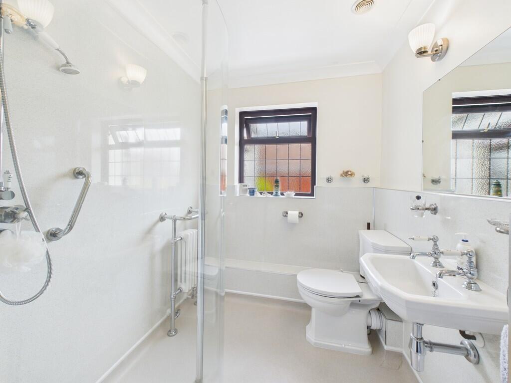 CAM05068G0-PR0051...