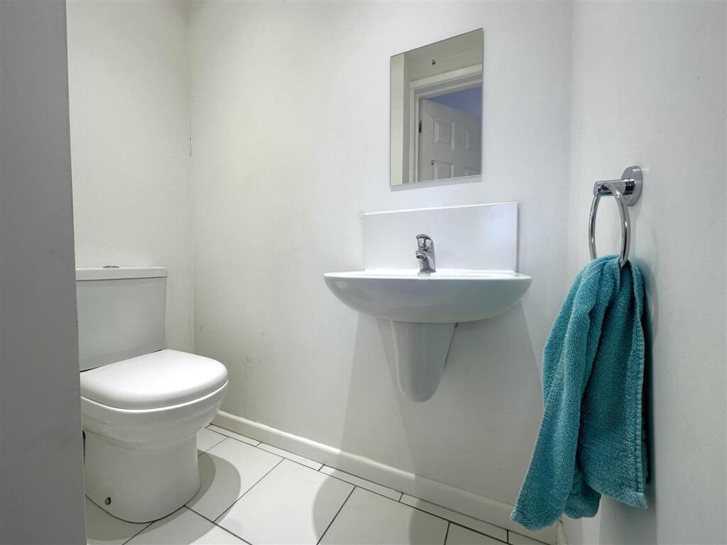 En-Suite W.C 700