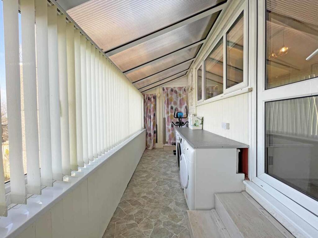 Dayton Close 51 Sun Room 0.jpg