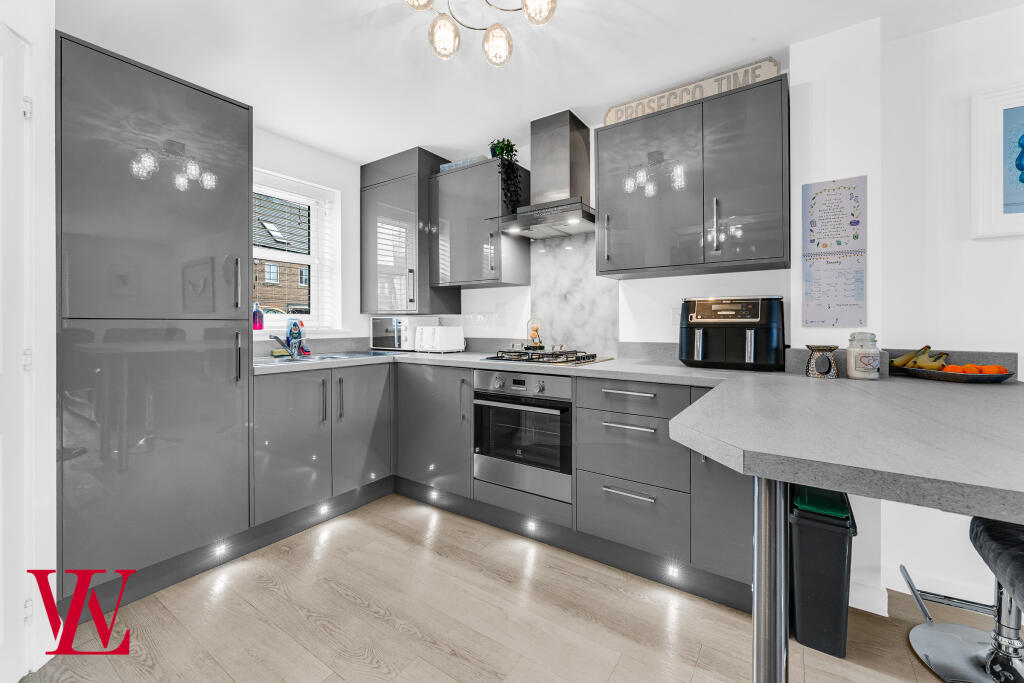 Kitchen Breakfast Bar