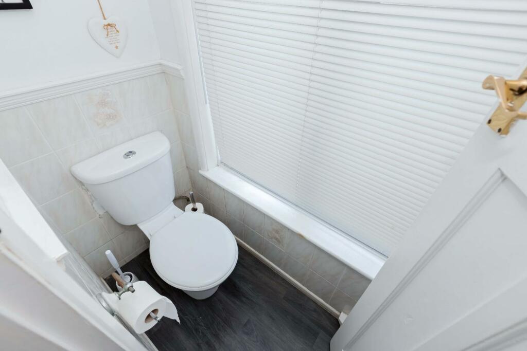 74 Freshbrook rd_3.jpg