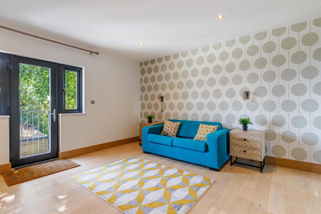 A31 - Bascombe Road, Brixham, Eastleigh House - 25