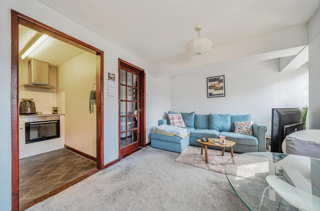 1296094-2-6830abf...