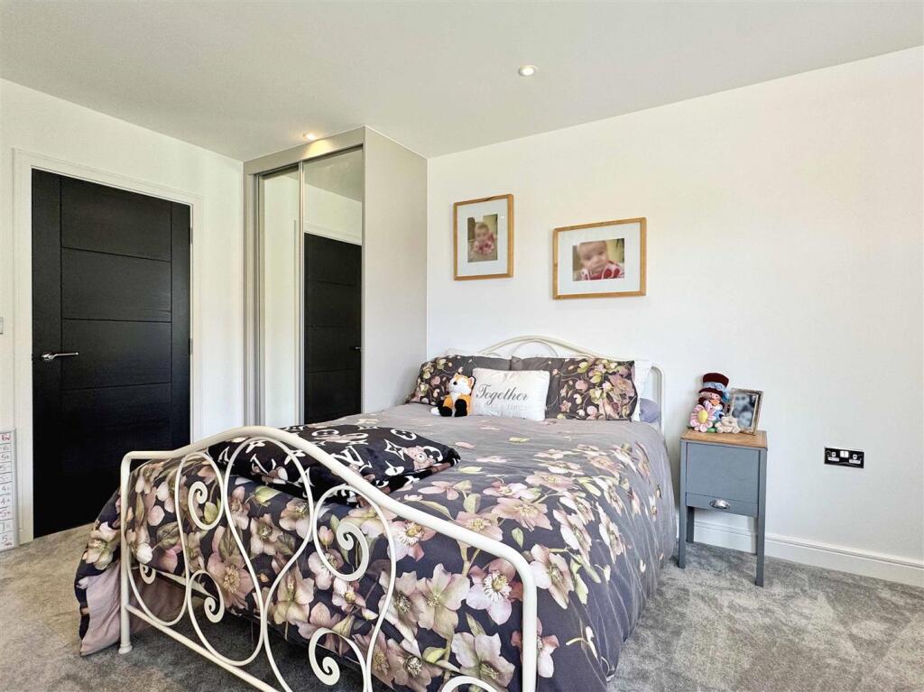 Bedroom 3.jpg
