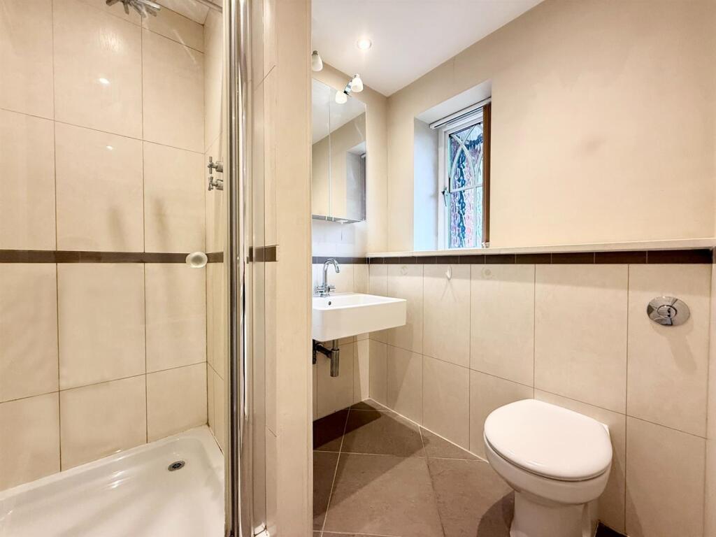 Ensuite.jpg