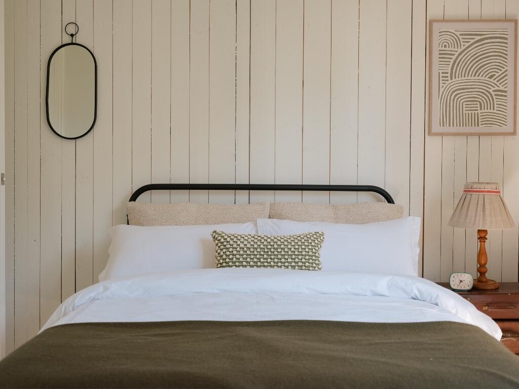 Bed 2