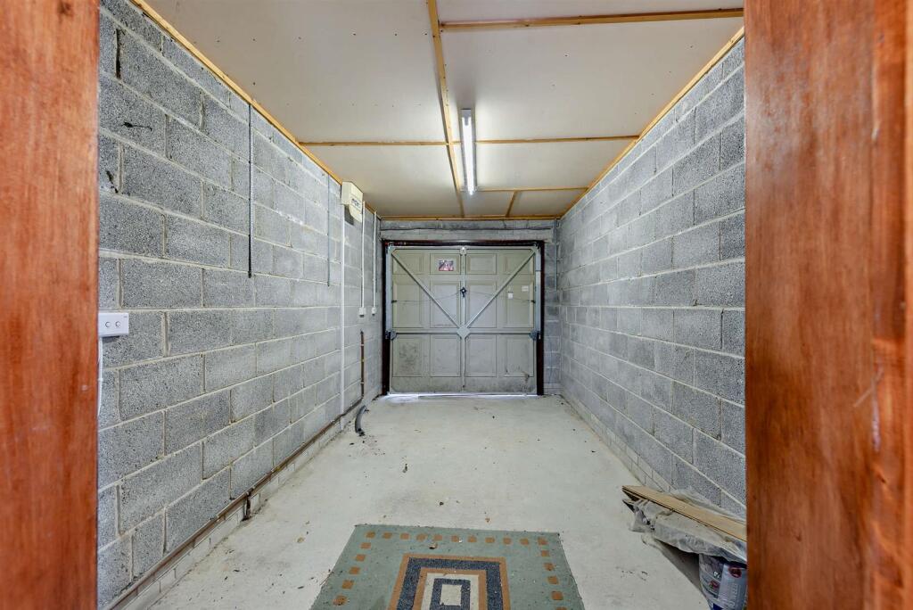 8637956-interior19-800.jpg