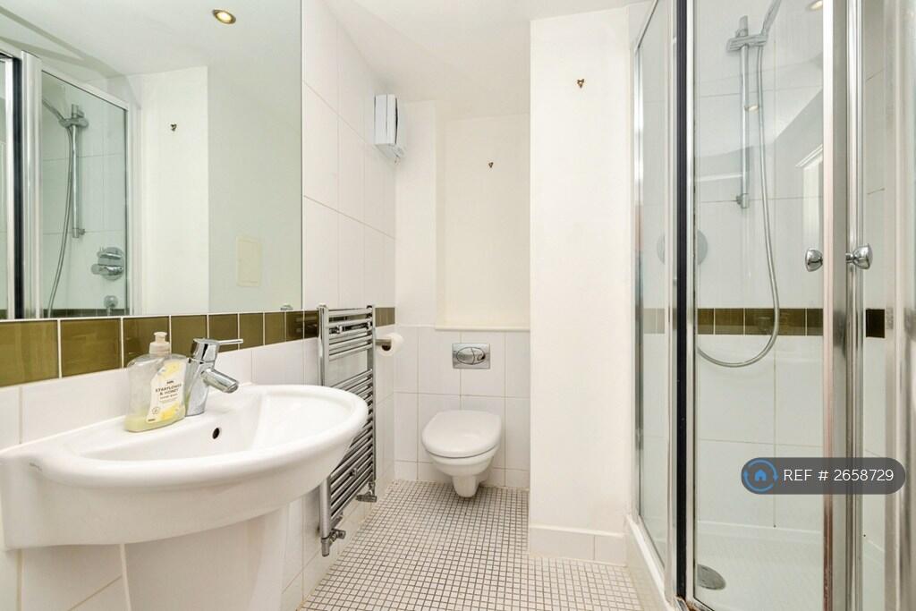 Family Shower Room