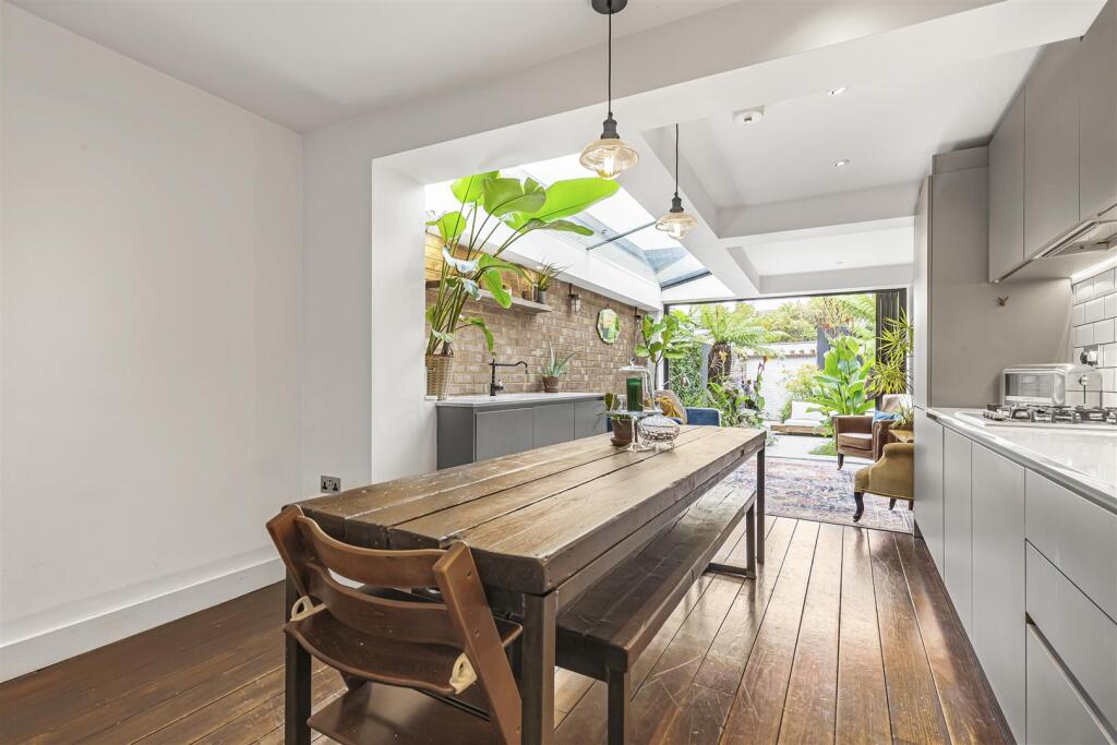 James_ande ombe_road-tw9__10_.JPG