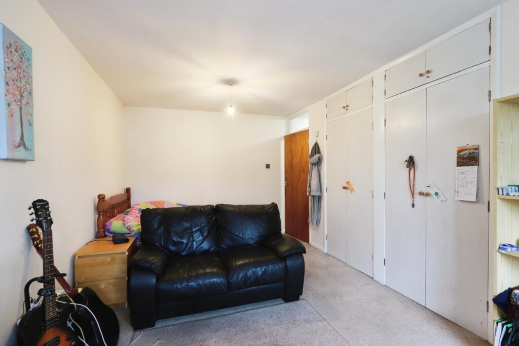 Loune/Bedroom