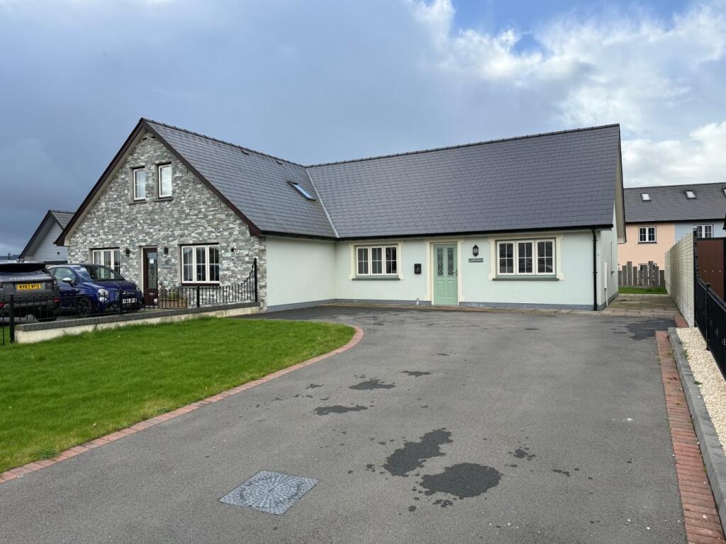 24 Caerwgan, Aberbanc, Llandysul, SA44