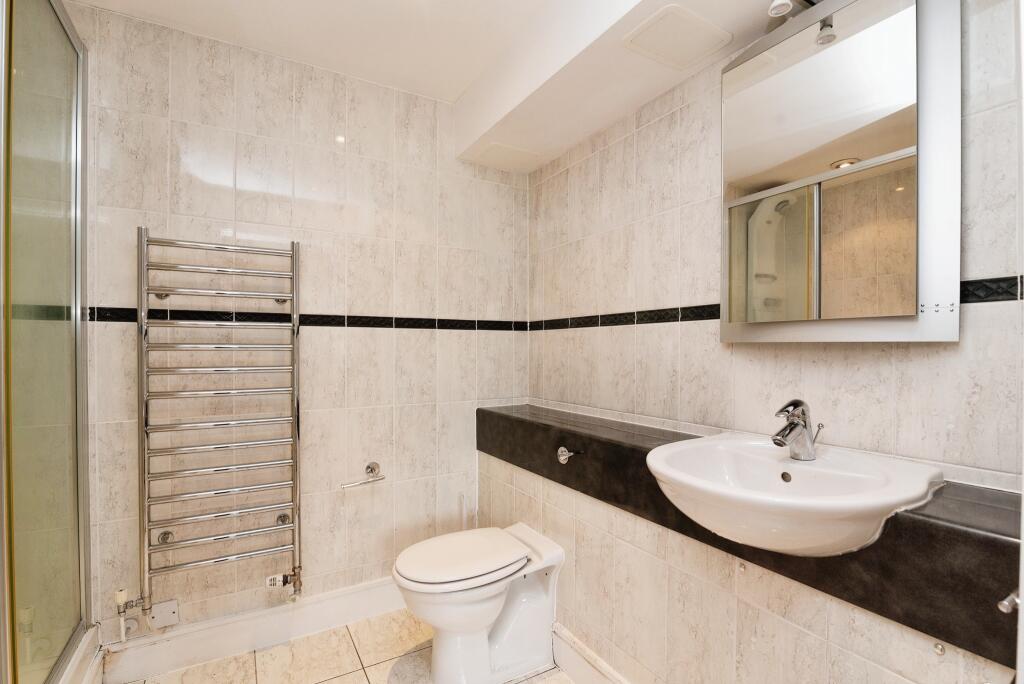 Ensuite
