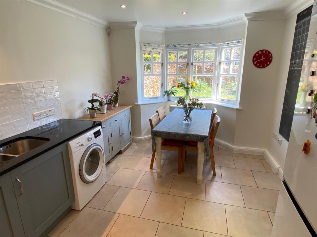 15 Church Rd new kitchen photo's 3.4.25 3.jpg