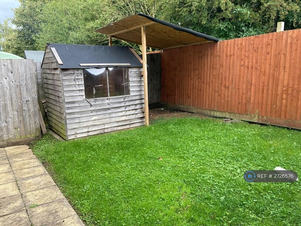 Garden Shed And Covered Area + Entrance