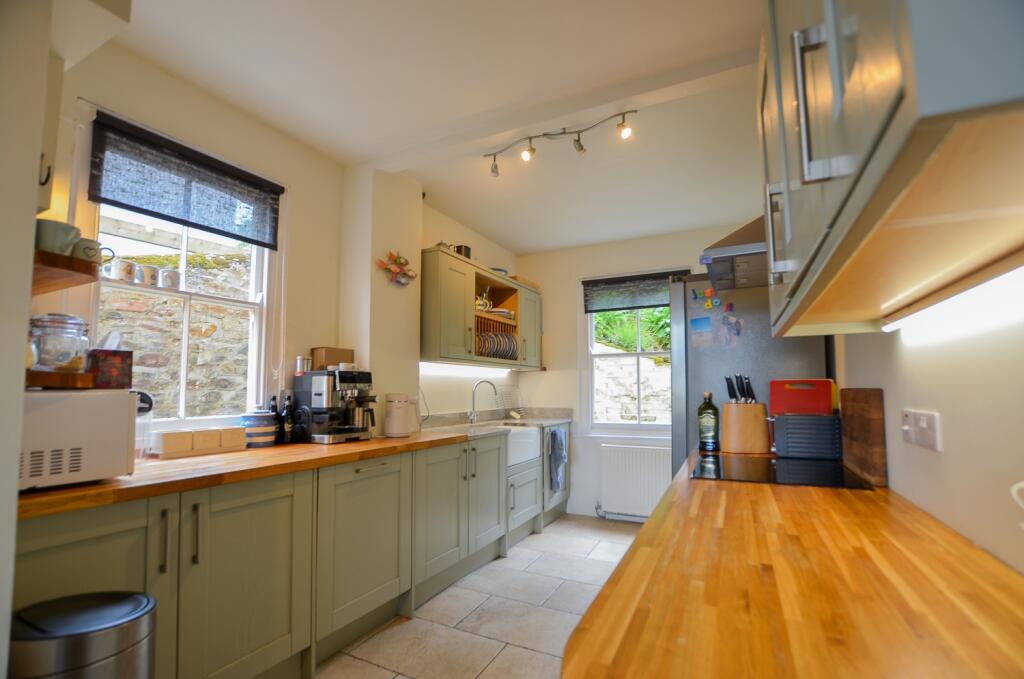 To Book A Viewing Call TPS Lostwithiel on 01208 87