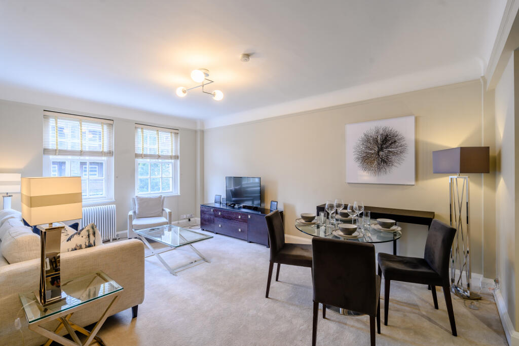 SW3 6SH - 1st floor - 2 bedrooms - 843sq ft - 2 b