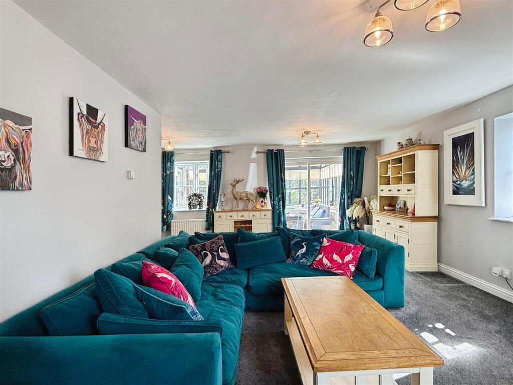 Lounge Area