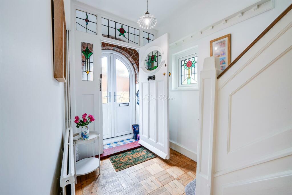 Porthamal Gardens, Rhiwbina, HernCrabtree (15).jpg