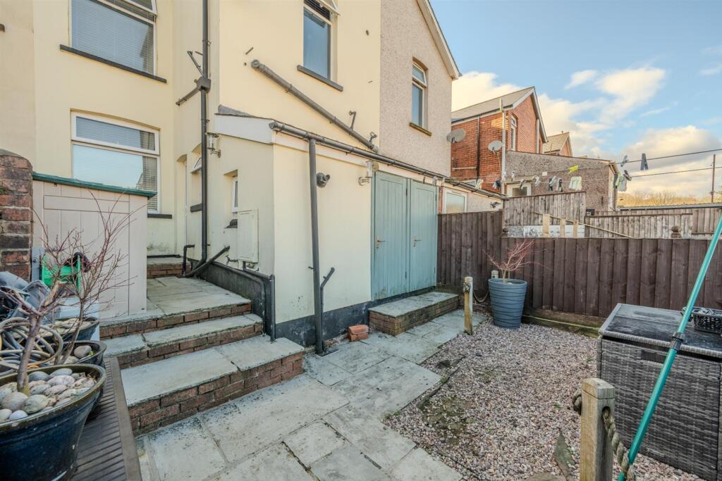 19 Park Terrace-19.jpg