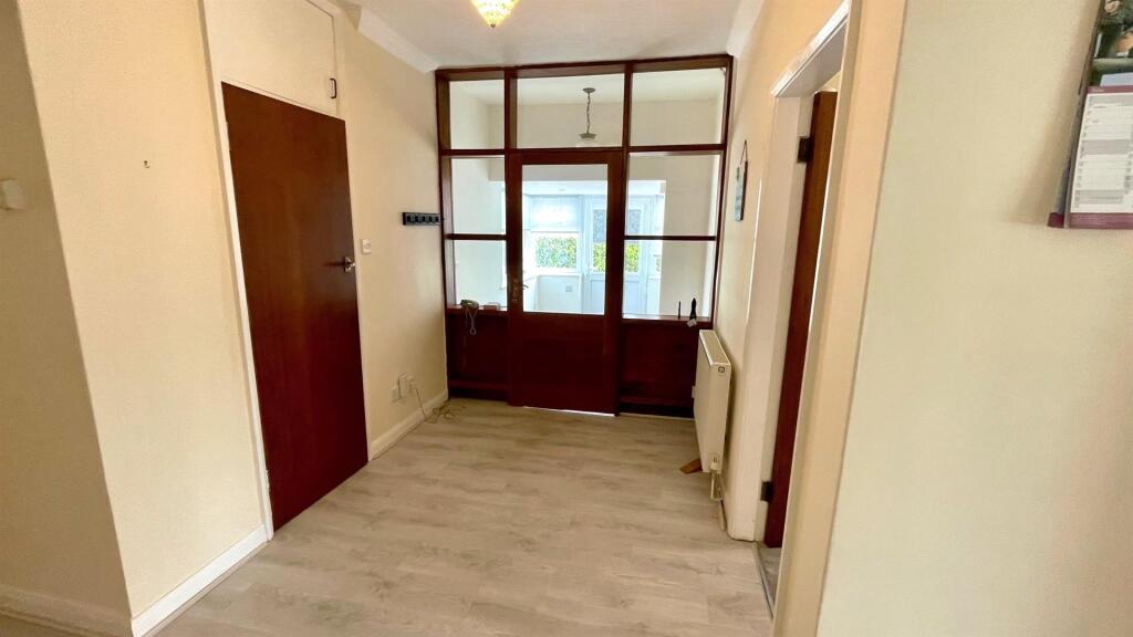 SPACIOUS RECPTION HALL