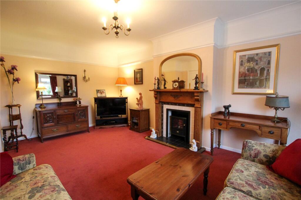 Lounge.