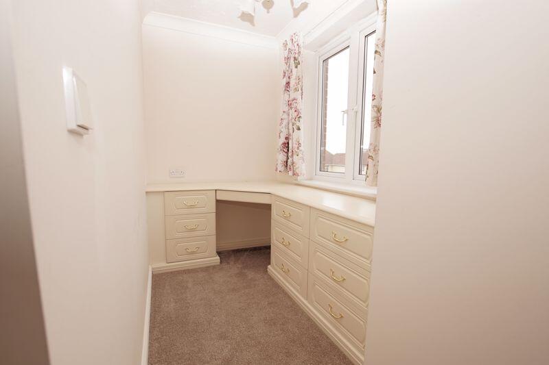 Dressing Area/Study
