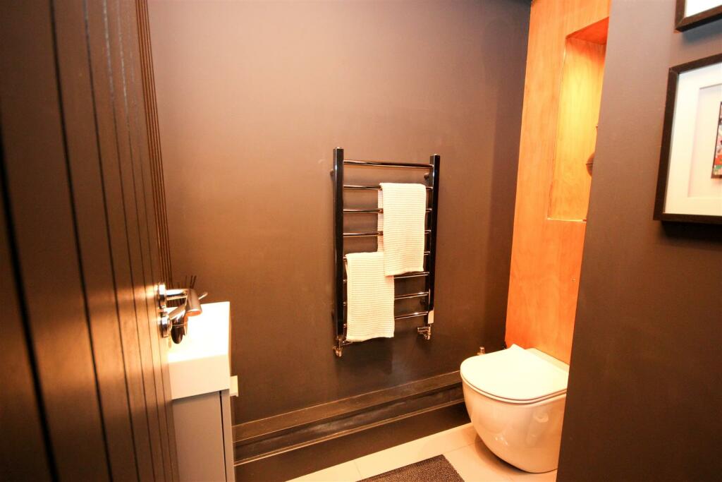 Cloakroom.jpg