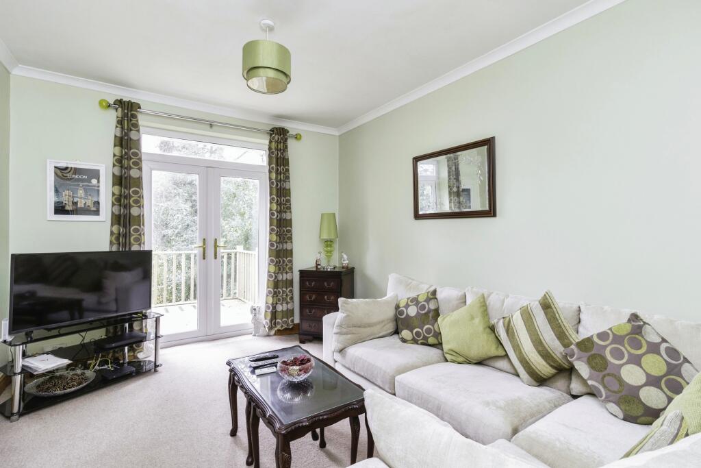 Sitting Room/Bedroom