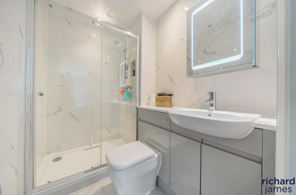 43ee319c6d8e4d9e9ccddf6b25950773