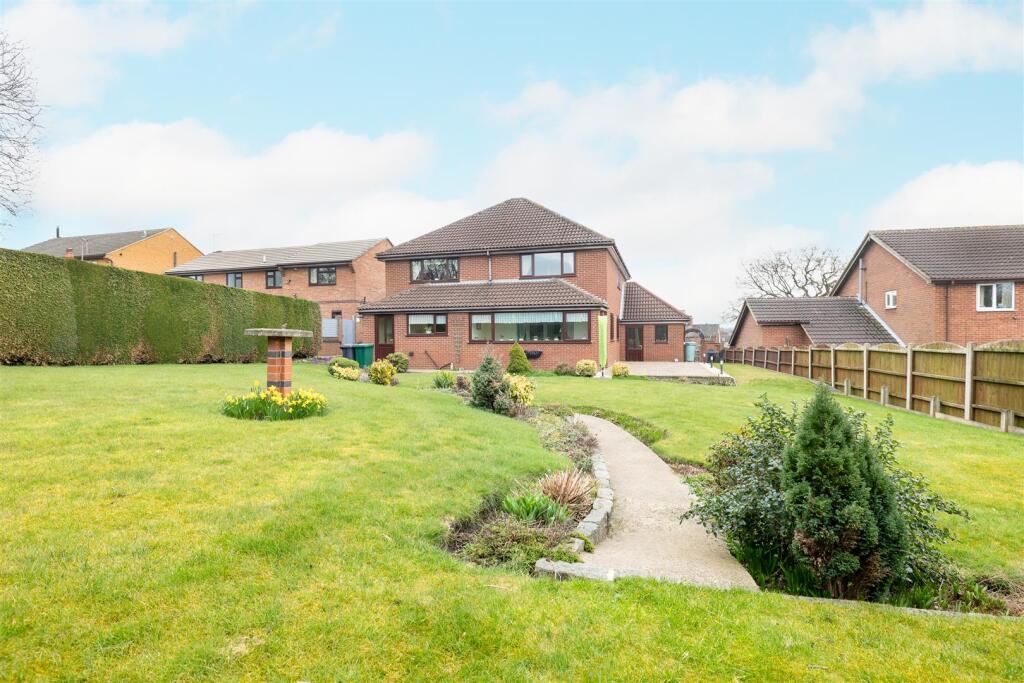 47 Rose Tree Lane, Newhall