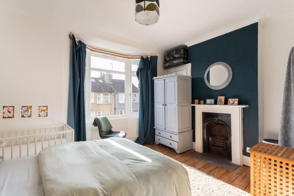 bedroom (3).jpg