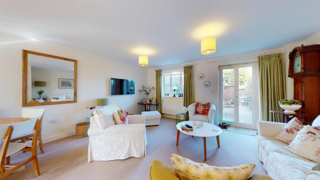 Living/Dining Room