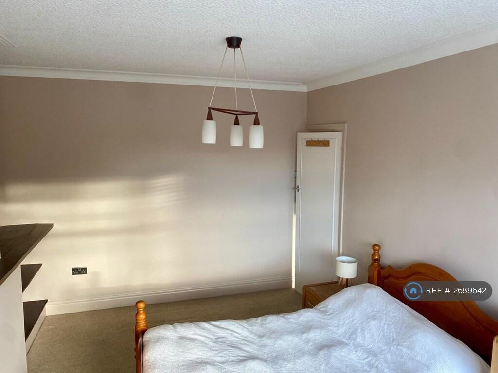 Main Bedroom