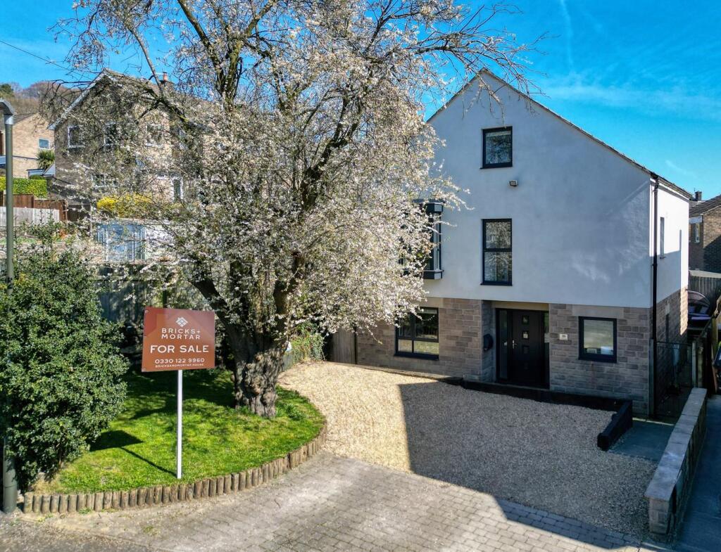 Front of the home and driveway.jpg